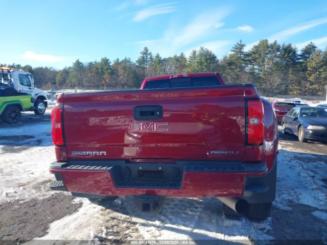 General Motors Sierra 3500HD Denali Image 12