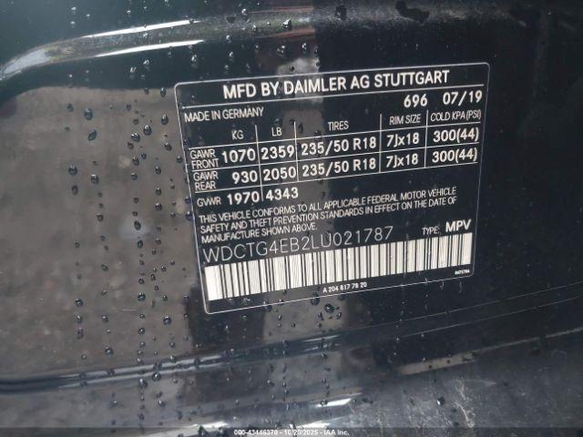 Mercedes-Benz GLA Image 8