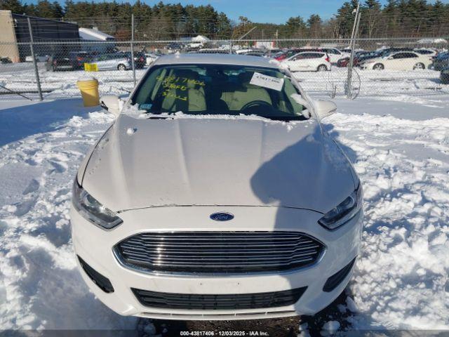 Ford Fusion Se Image 9