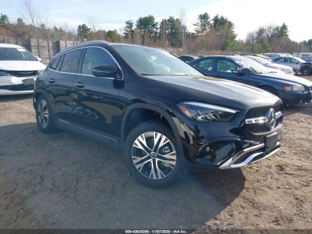  Salvage Mercedes-Benz GLA