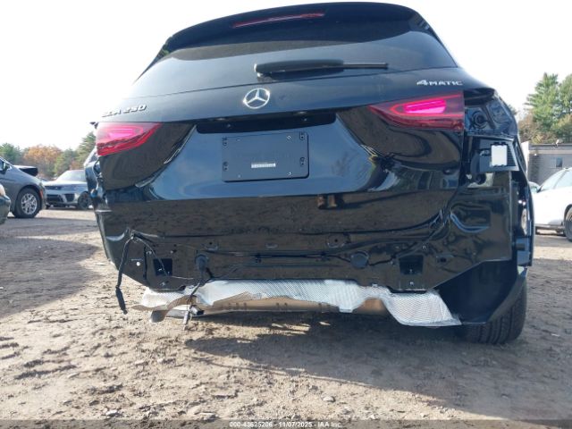 Mercedes-Benz GLA 4matic Image 17