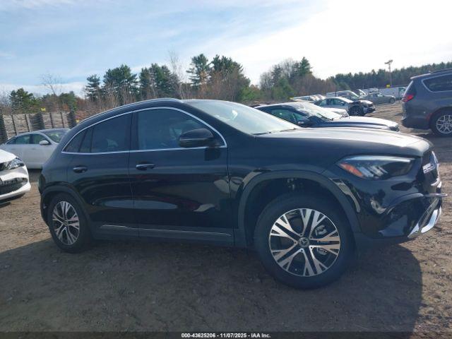 Mercedes-Benz GLA 4matic Image 9