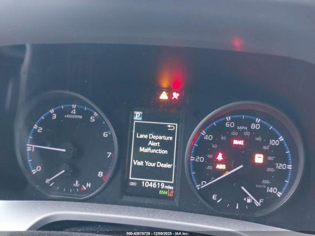 Toyota RAV4 Xle Image 6