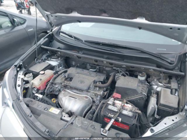 Toyota RAV4 Xle Image 10