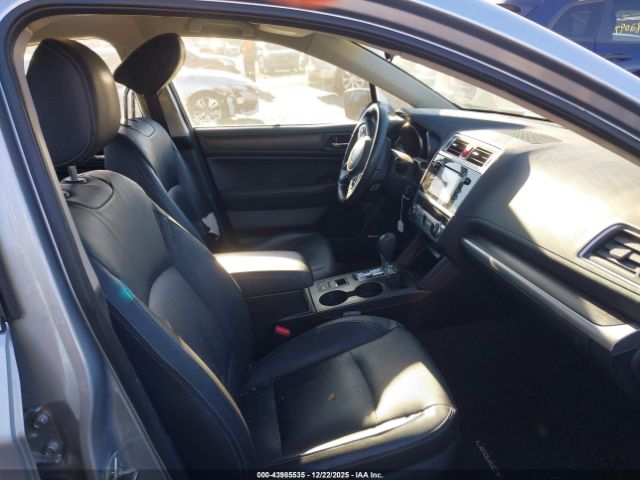 Subaru Legacy 2.5i Limited Image 5