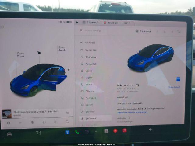 Tesla Model 3 Image 11