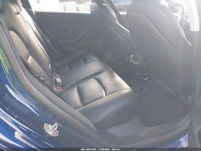 Tesla Model 3 Image 15