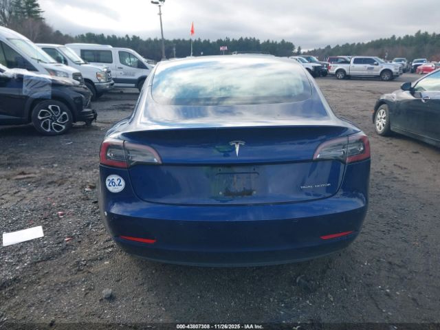 Tesla Model 3 Image 2