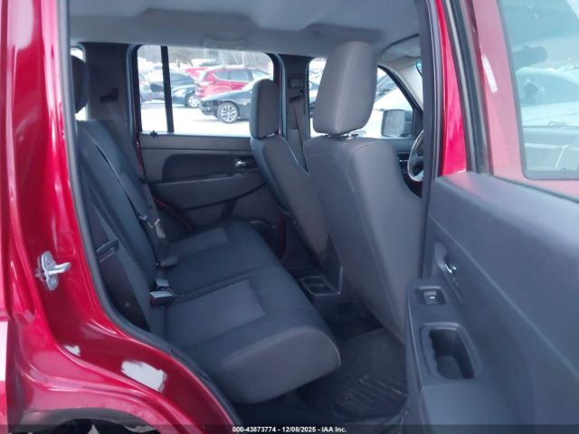 Jeep Liberty Sport Image 11