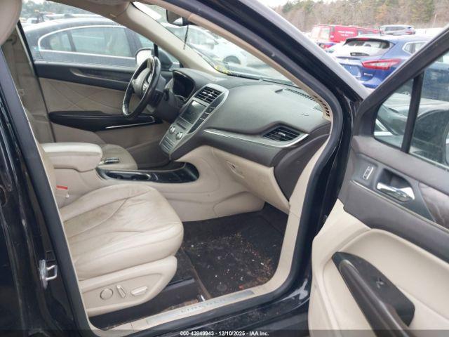 Lincoln MKC Reserve Image 6