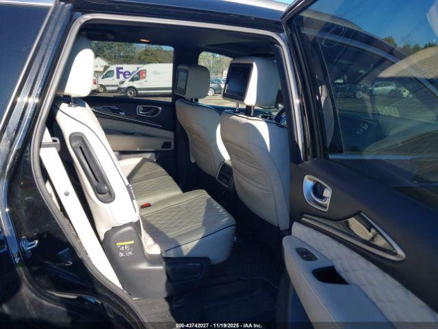 INFINITI Qx Luxe Image 11