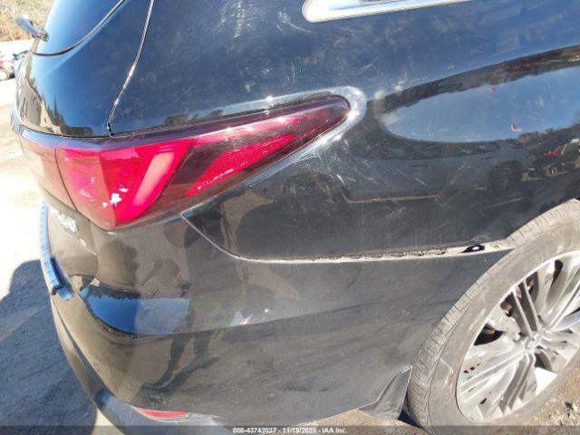 INFINITI Qx Luxe Image 15