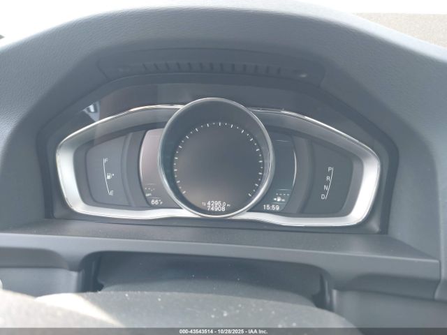 Volvo S60 T5 Dynamic Image 8