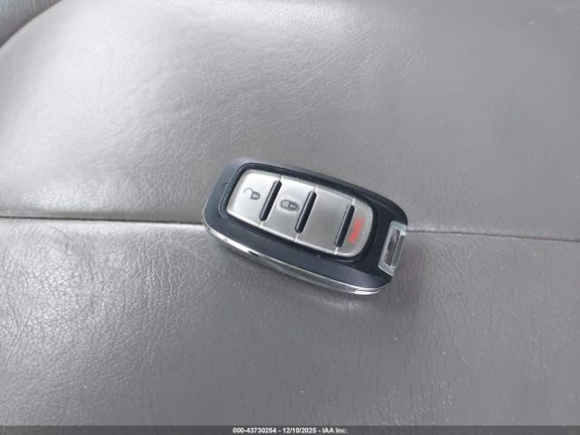 Chrysler Pacifica Touring Image 14