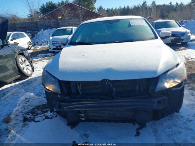 Volkswagen Passat 1.8t Limited Edition Image 13