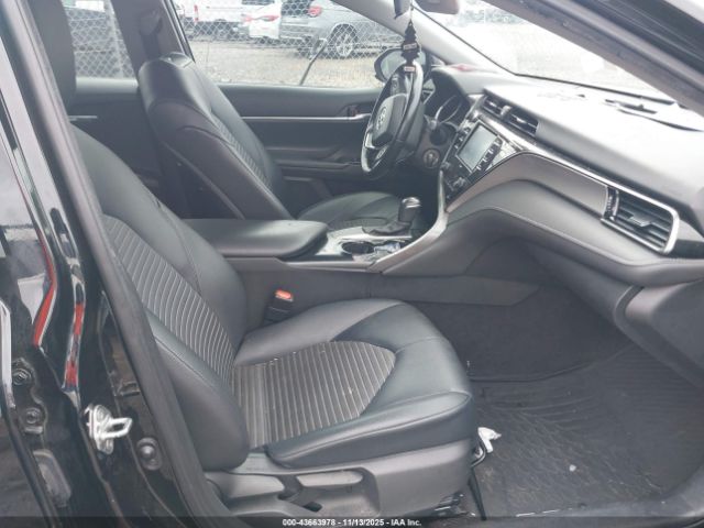 Toyota Camry Se Nightshade Edition Image 7