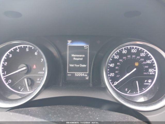 Toyota Camry Se Nightshade Edition Image 4