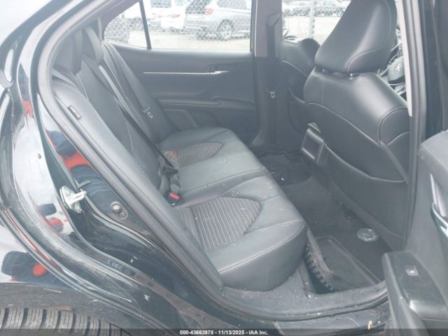 Toyota Camry Se Nightshade Edition Image 9