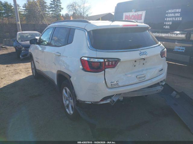 Jeep Compass Latitude 4x4 Image 11