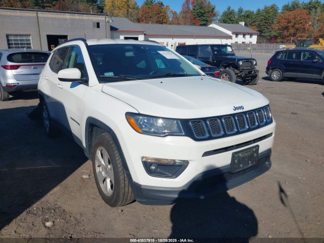 Jeep Compass Latitude 4x4 Image 6