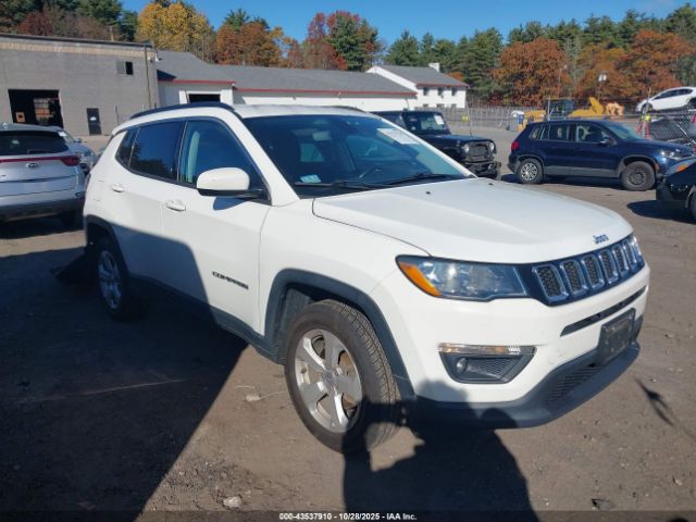 Jeep Compass Latitude 4x4 Image 9