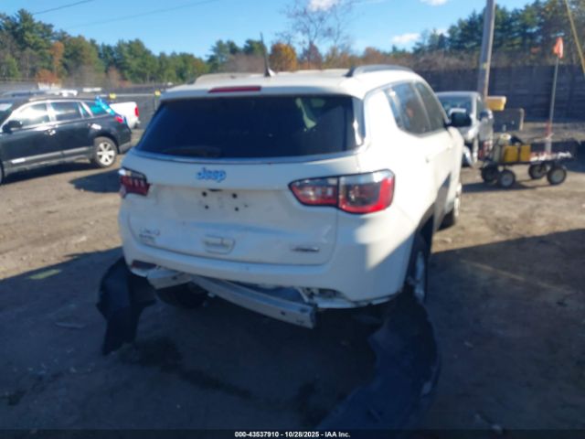 Jeep Compass Latitude 4x4 Image 7