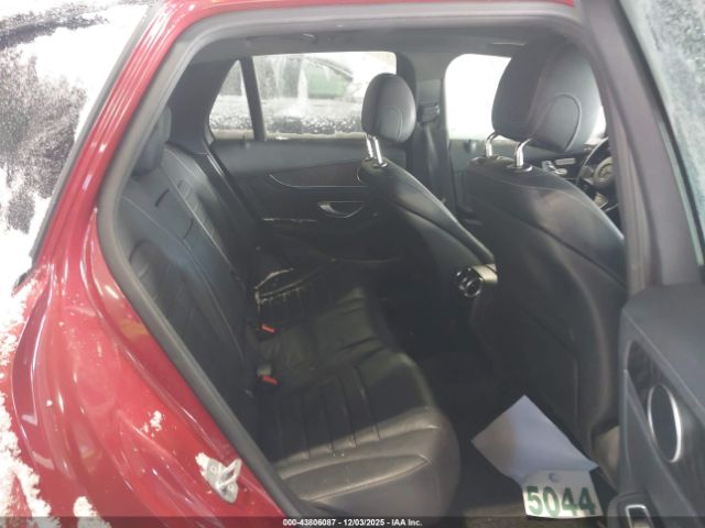 Mercedes-Benz GLC 4matic Image 9