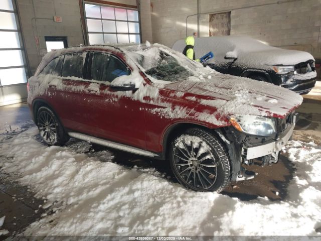 Mercedes-Benz GLC 4matic Image 11