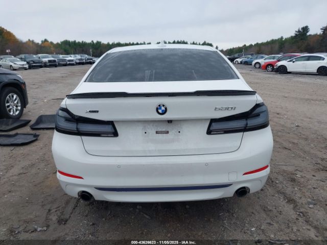 BMW 5 Series Xdrive Image 16