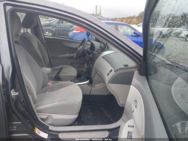 Toyota Corolla Le Image 3