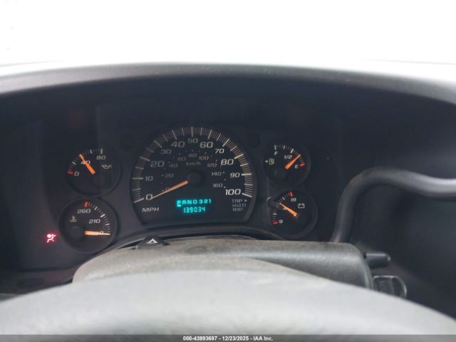 Chevrolet Express Image 8