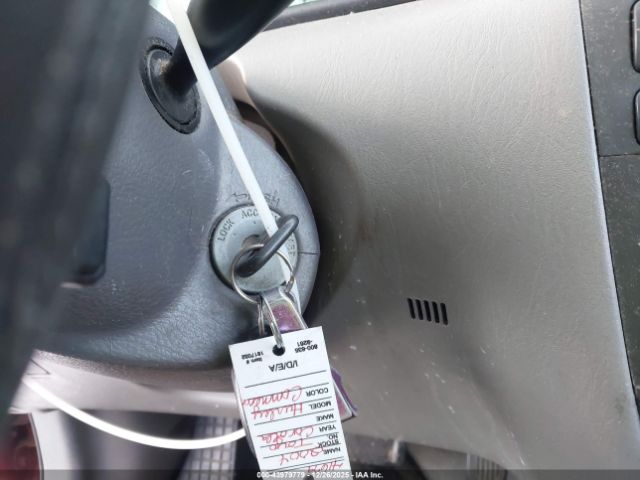 Toyota Corolla Le Image 2