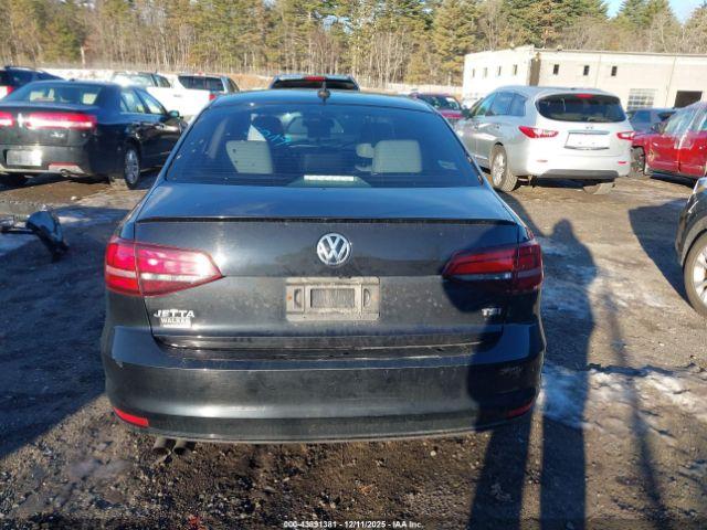 Volkswagen Jetta 1.8t Sport Image 17