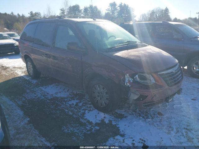  Salvage Chrysler Town & Country