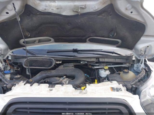 Ford Transit Image 16