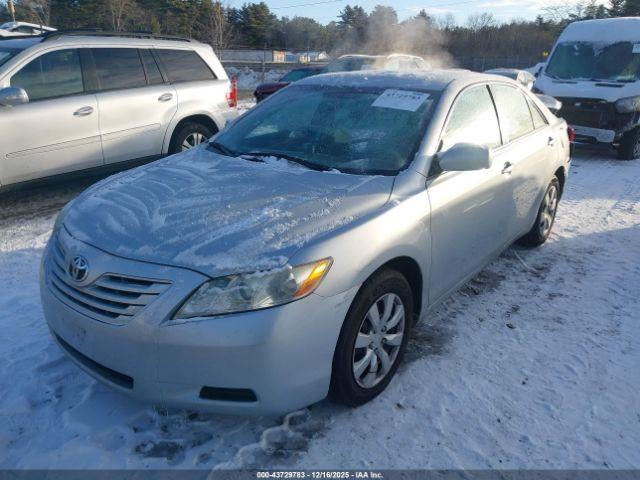 Toyota Camry Ce Image 4