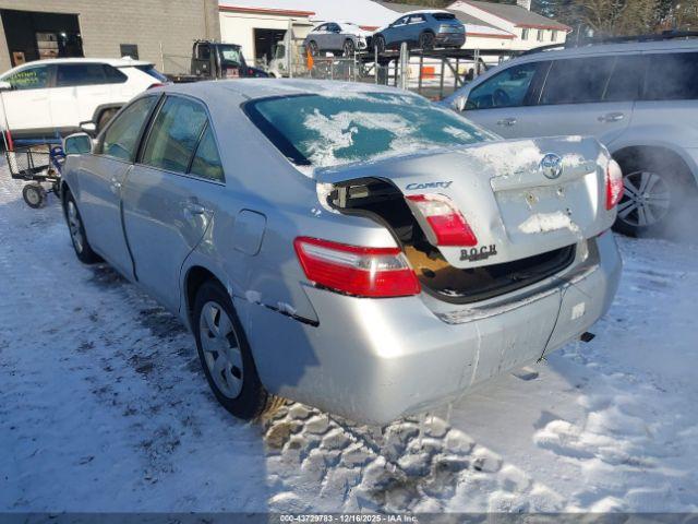 Toyota Camry Ce Image 6