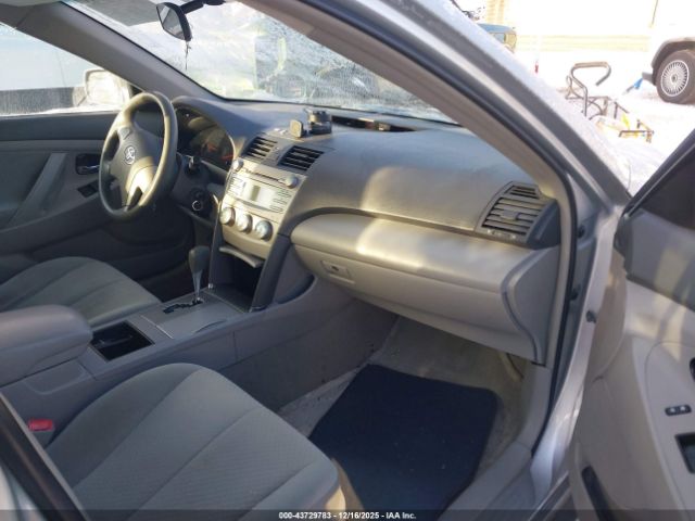 Toyota Camry Ce Image 3