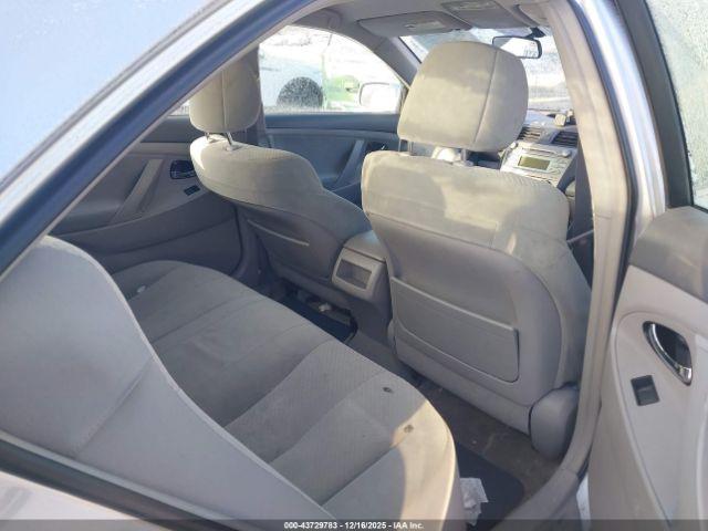 Toyota Camry Ce Image 5