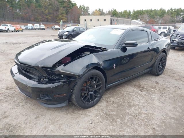 Ford Mustang V6 Premium Image 3