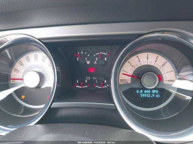 Ford Mustang V6 Premium Image 15