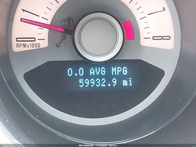 Ford Mustang V6 Premium Image 16