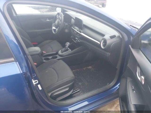 Kia Forte Lxs Image 7