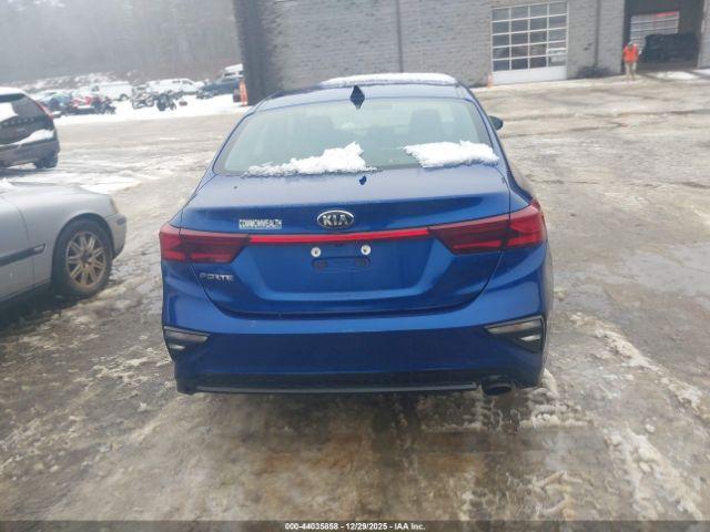 Kia Forte Lxs Image 14