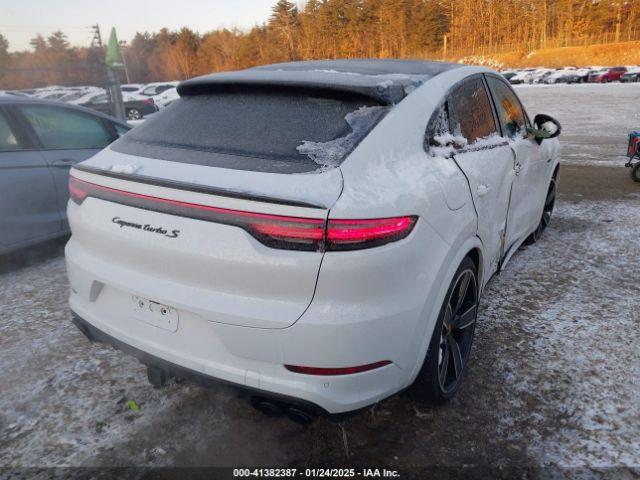 Porsche Cayenne E-hybrid Coupe Turbo S Image 11