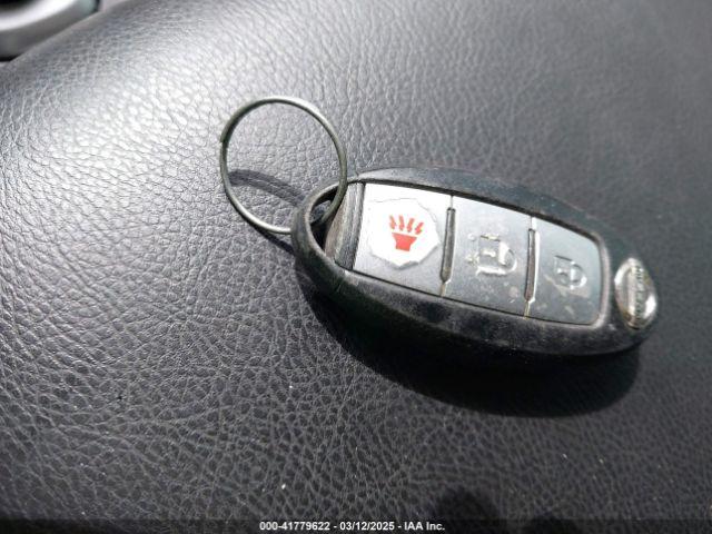 Nissan Pathfinder S 4wd Image 7