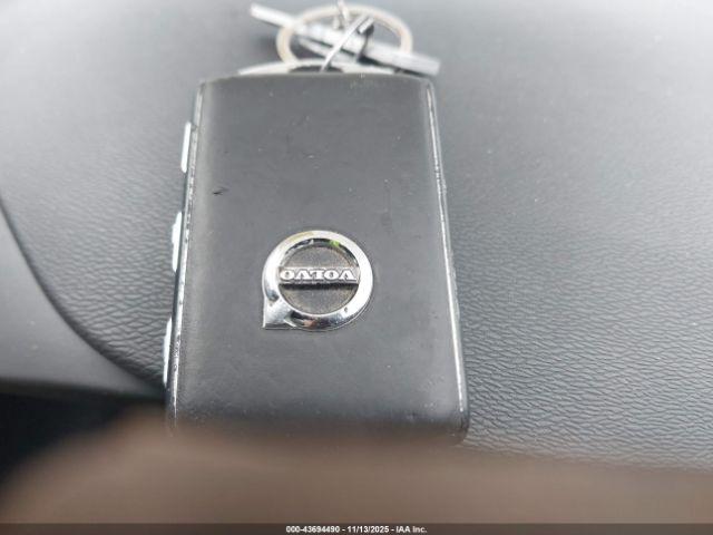 Volvo XC40 T5 R-design Image 12