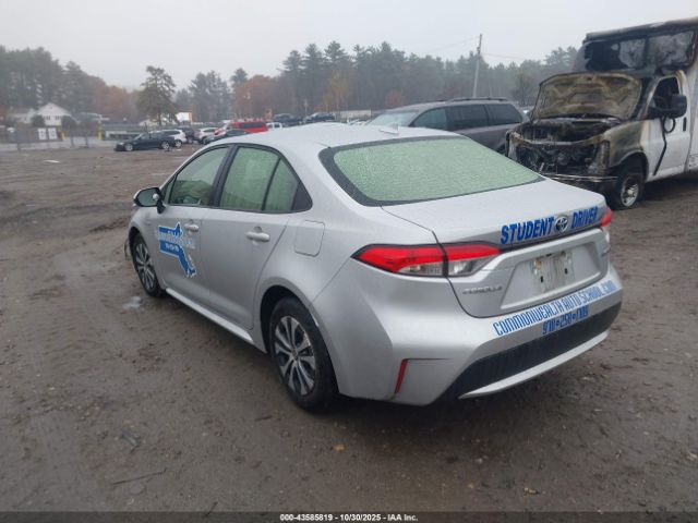 Toyota Corolla Hybrid Le Image 4