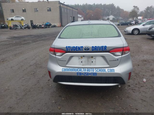 Toyota Corolla Hybrid Le Image 14