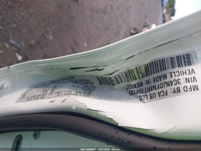 Jeep Compass Latitude Lux Fwd Image 2